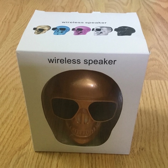 Skull Speaker Bluetooth USD TF Card Enhanced Bass Portable Wireless Speaker Gold - Picture 8 of 13